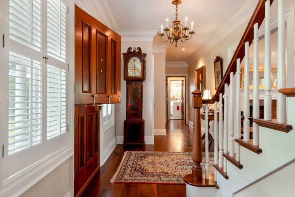  8 Hedge Row Image 17
                                    