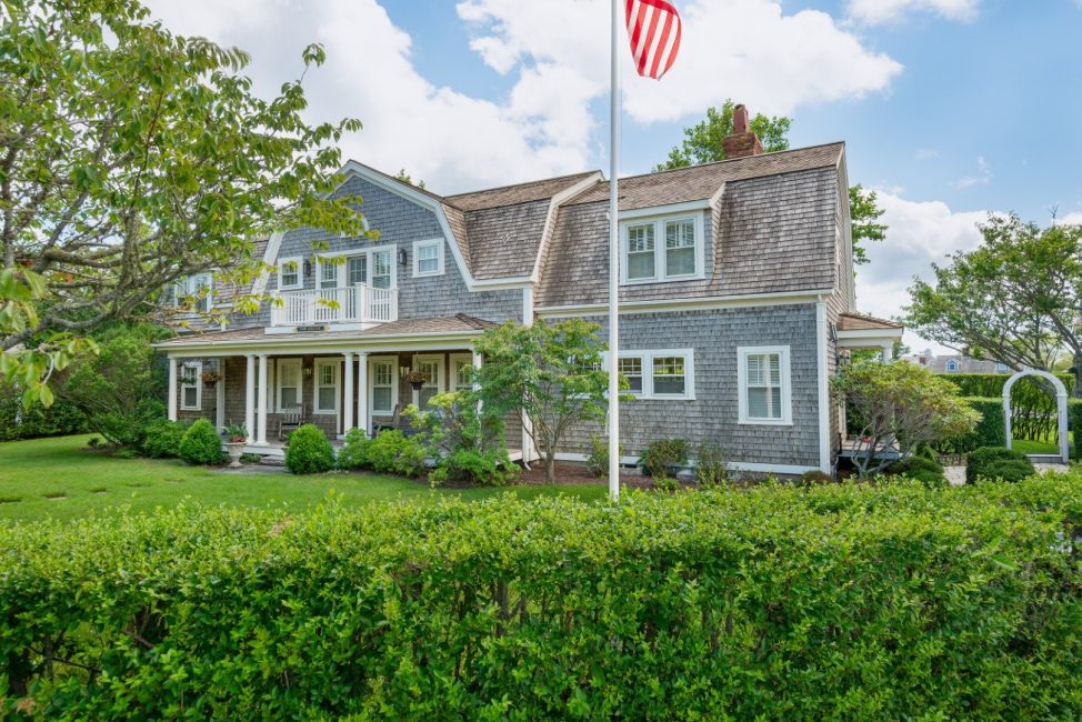  8 Hedge Row Image 3
                                    
