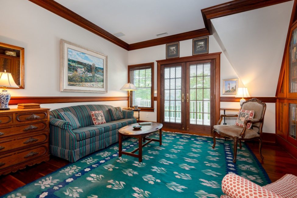  8 Hedge Row Image 30
                                    