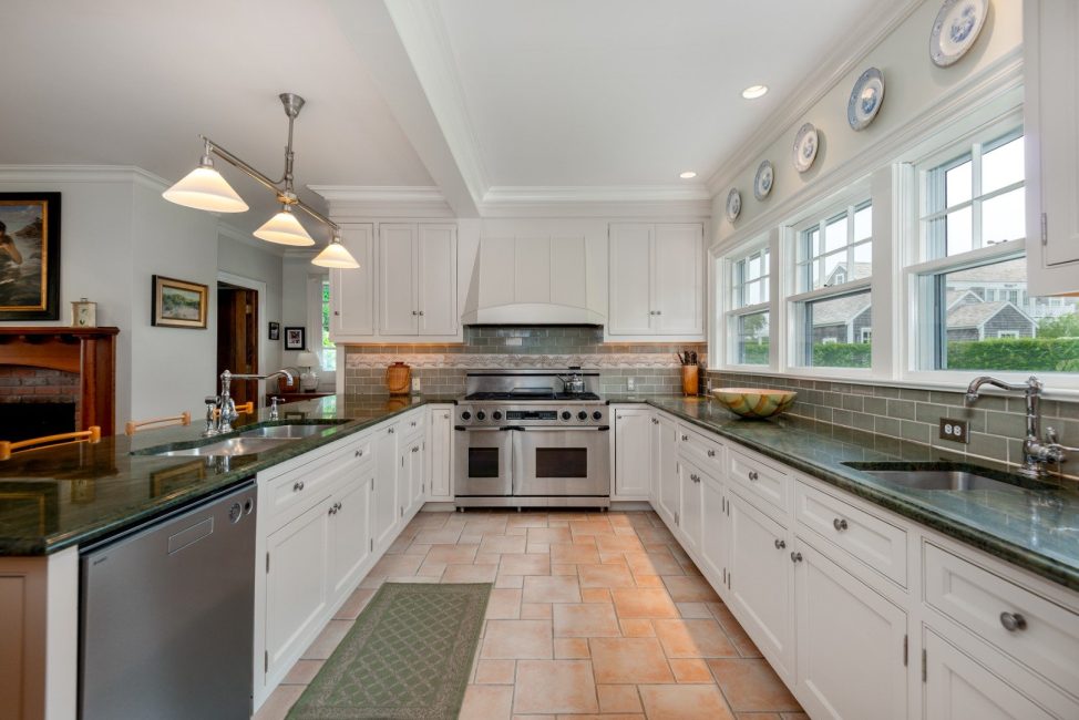  8 Hedge Row Image 10
                                    