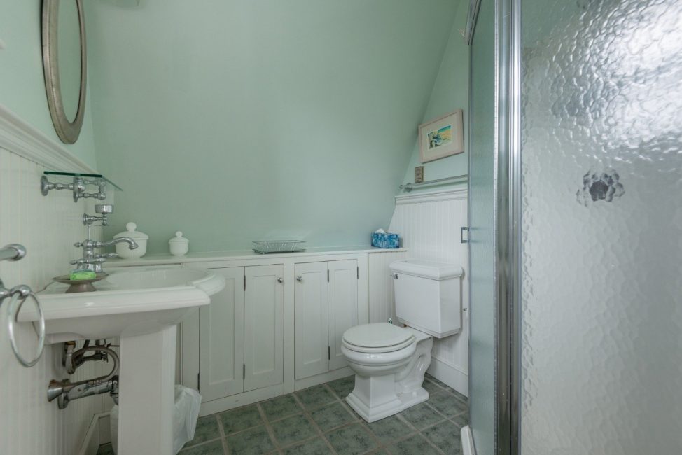  8 Hedge Row Image 39
                                    