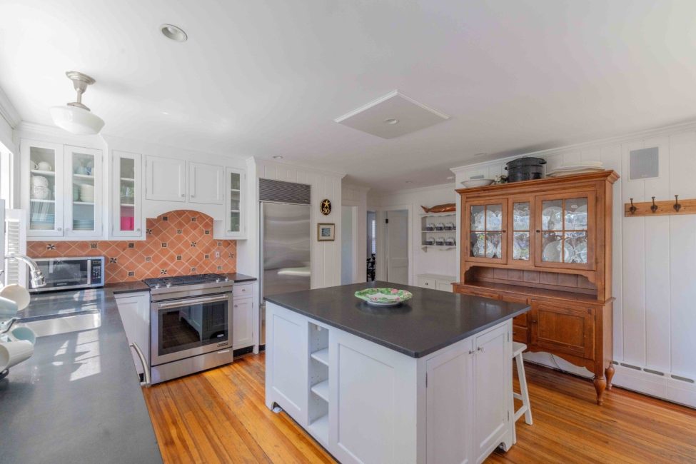  30 Pleasant Street Image 9
                                    