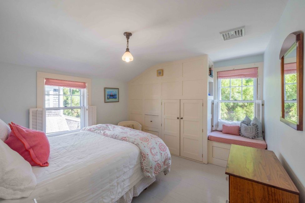  30 Pleasant Street Image 14
                                    
