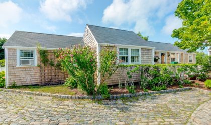 11 Stone Barn Way Brant Point