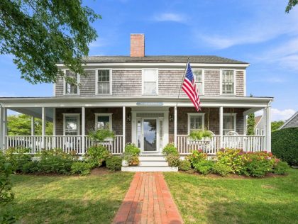 17 Washaman Avenue Nashaquisset