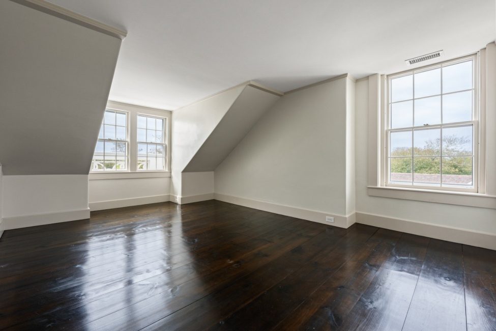  19 Pleasant Street Image 31
                                    
