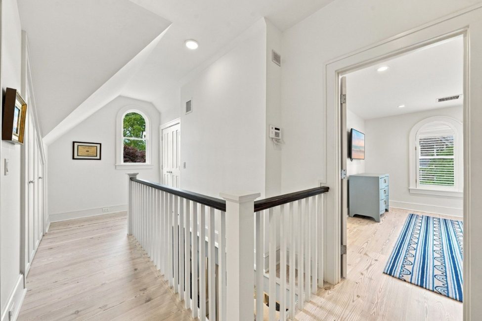  2 Brocks Court Image 32
                                    