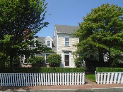 22 Washaman Avenue Nashaquisset