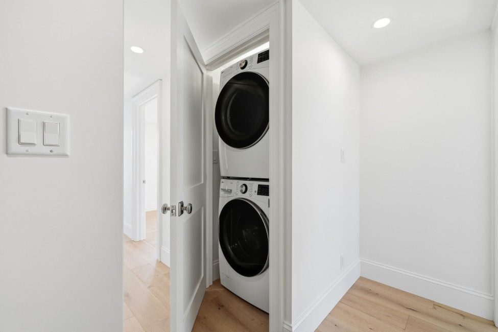  85 Orange Street Image 62
                                    