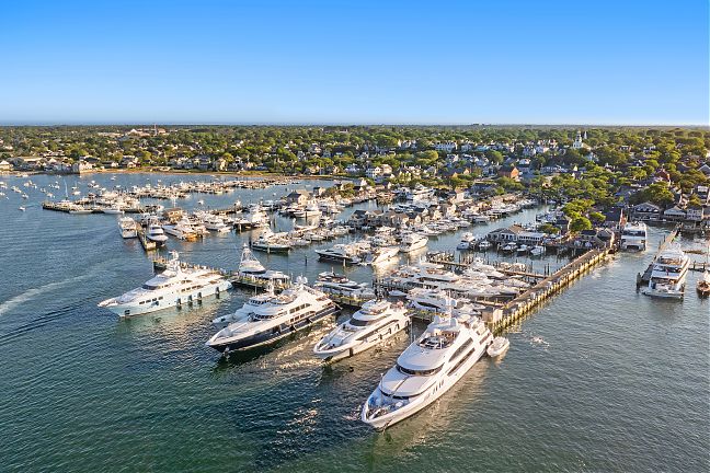 Paradise, 30 Miles out to Sea