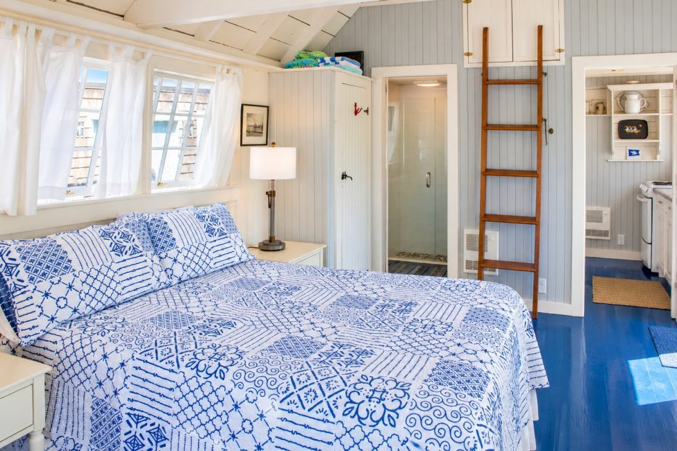                                     14 Old North Wharf | Lydia Nantucket Rental Image 17
                                