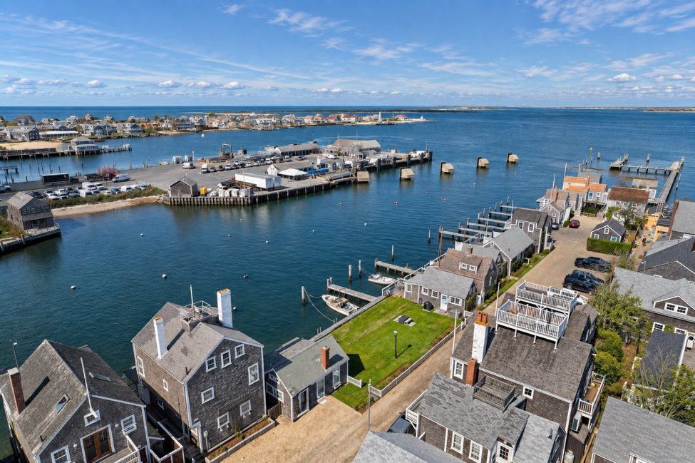                                    14 Old North Wharf | Lydia Nantucket Rental Image 17
                                