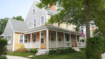 17 Washaman Avenue