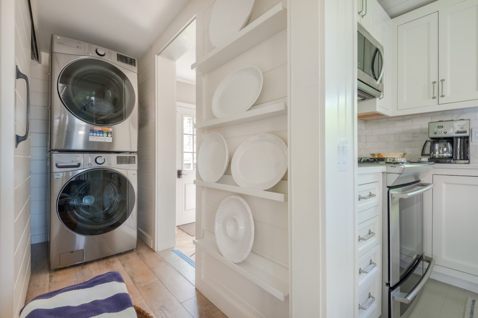                                     15 Beach Street Nantucket Rental Image 30
                                