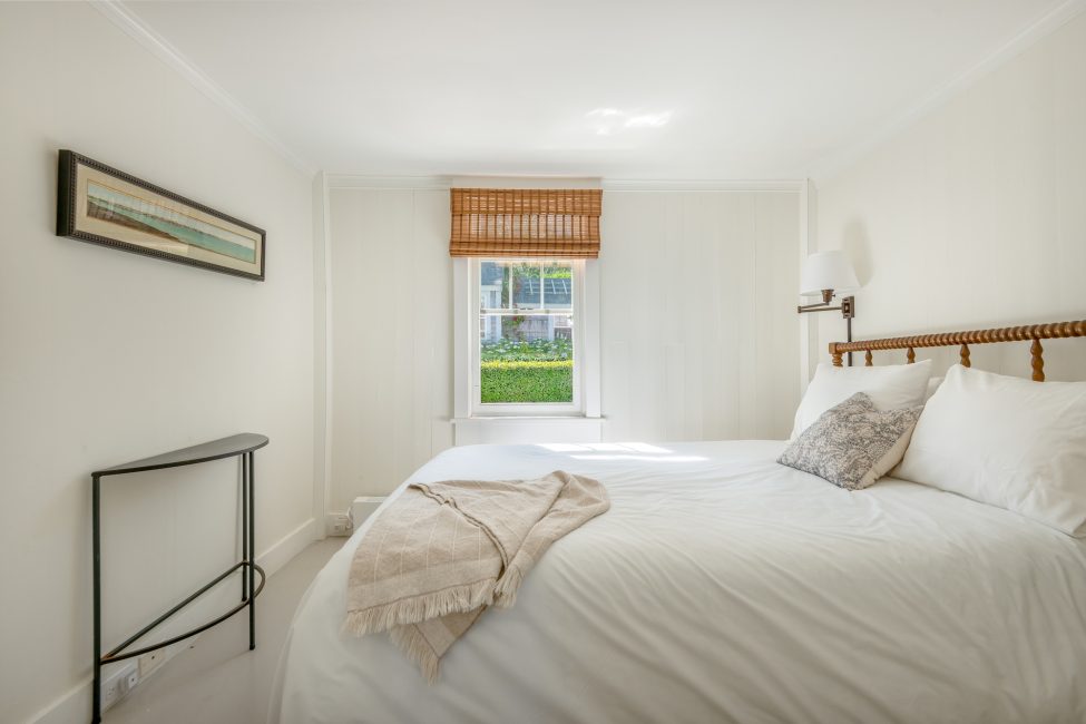                                    15 Beach Street Nantucket Rental Image 30
                                