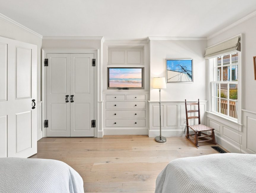                                     44 Pine Street Nantucket Rental Image 82
                                
