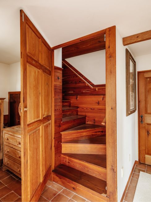                                     19 & 21 Hussey Street Nantucket Rental Image 34
                                