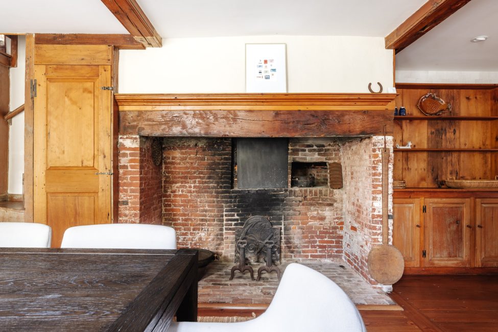                                     19 & 21 Hussey Street Nantucket Rental Image 34
                                