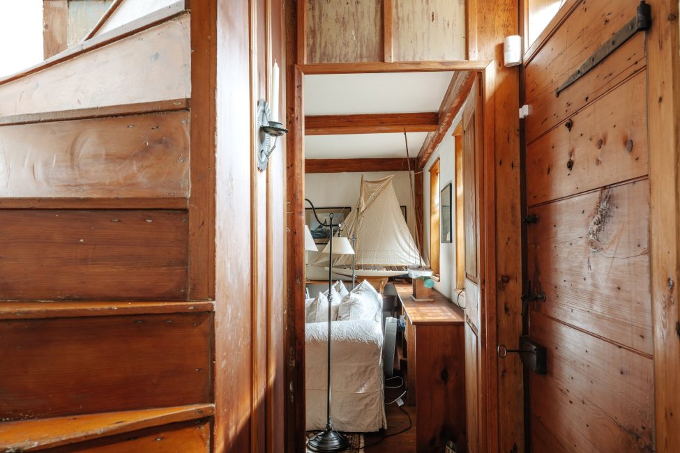                                     19 & 21 Hussey Street Nantucket Rental Image 34
                                