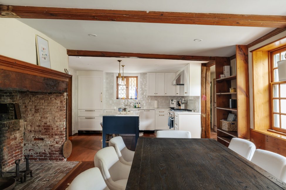                                     19 & 21 Hussey Street Nantucket Rental Image 34
                                
