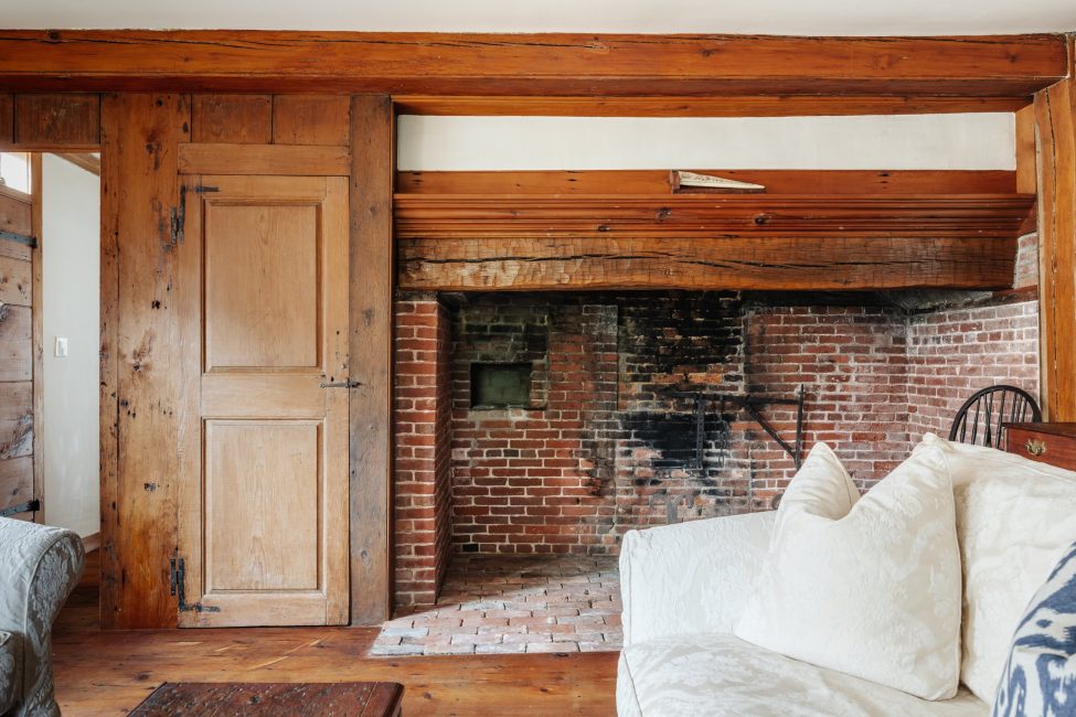                                     19 & 21 Hussey Street Nantucket Rental Image 34
                                