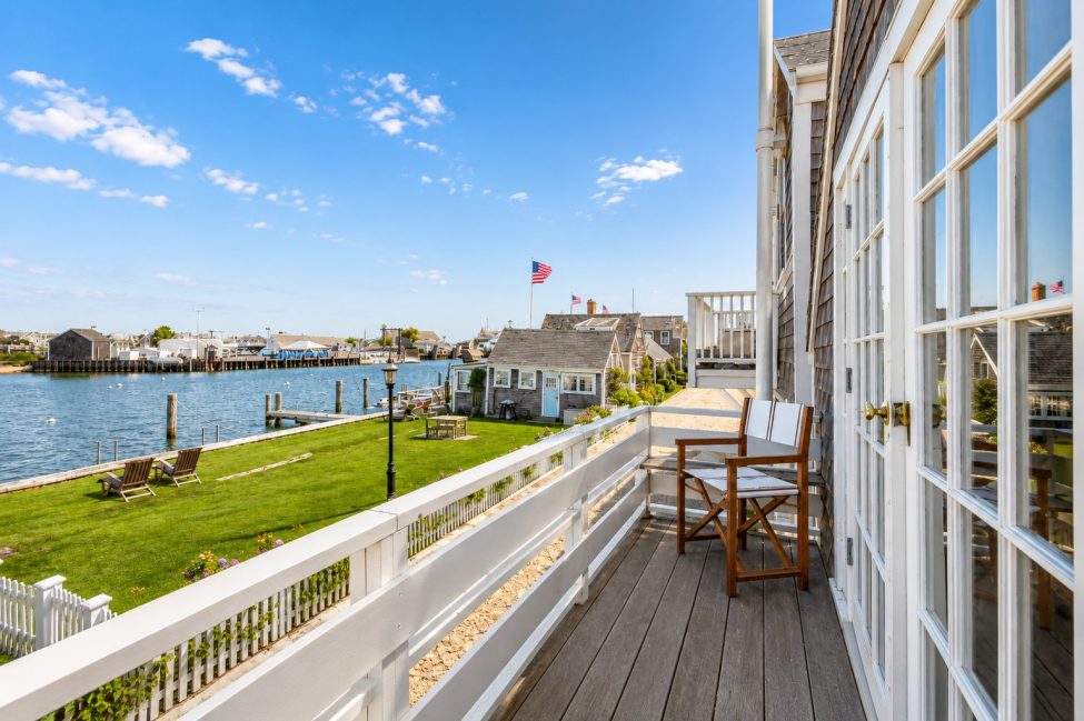                                     15 Old North Wharf Nantucket Rental Image 20
                                