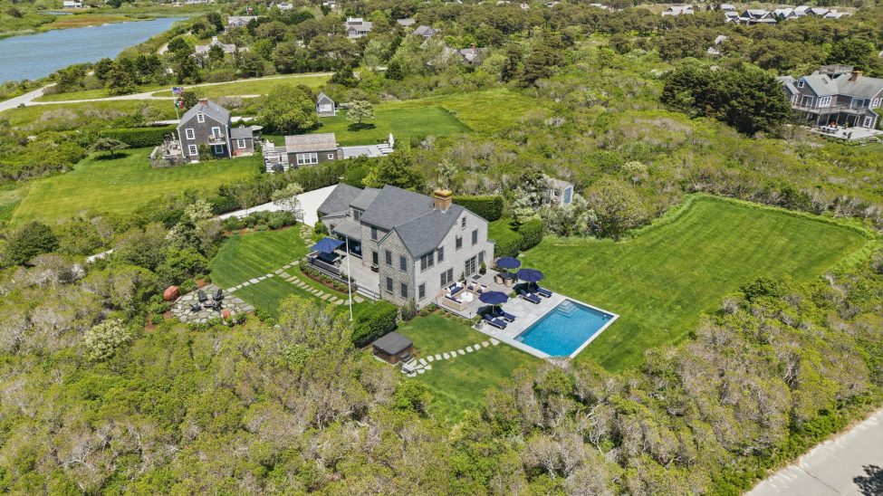                                     142 Miacomet Road Nantucket Rental Image 154
                                