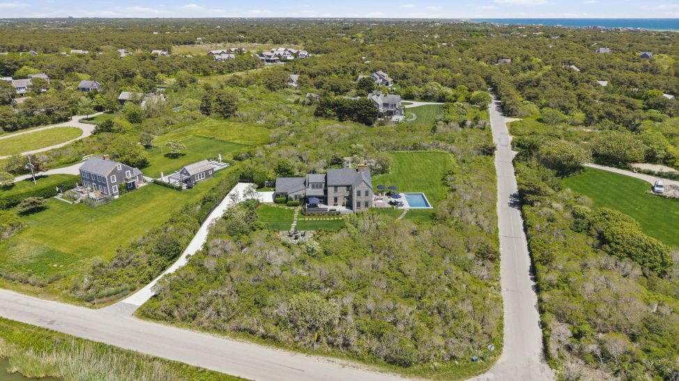                                     142 Miacomet Road Nantucket Rental Image 154
                                