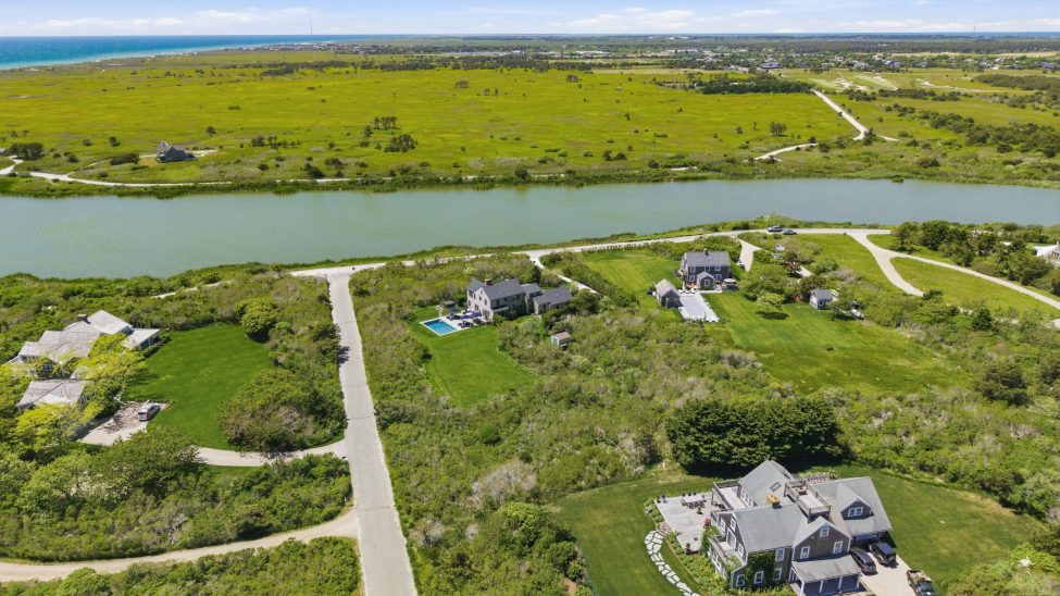                                     142 Miacomet Road Nantucket Rental Image 154
                                
