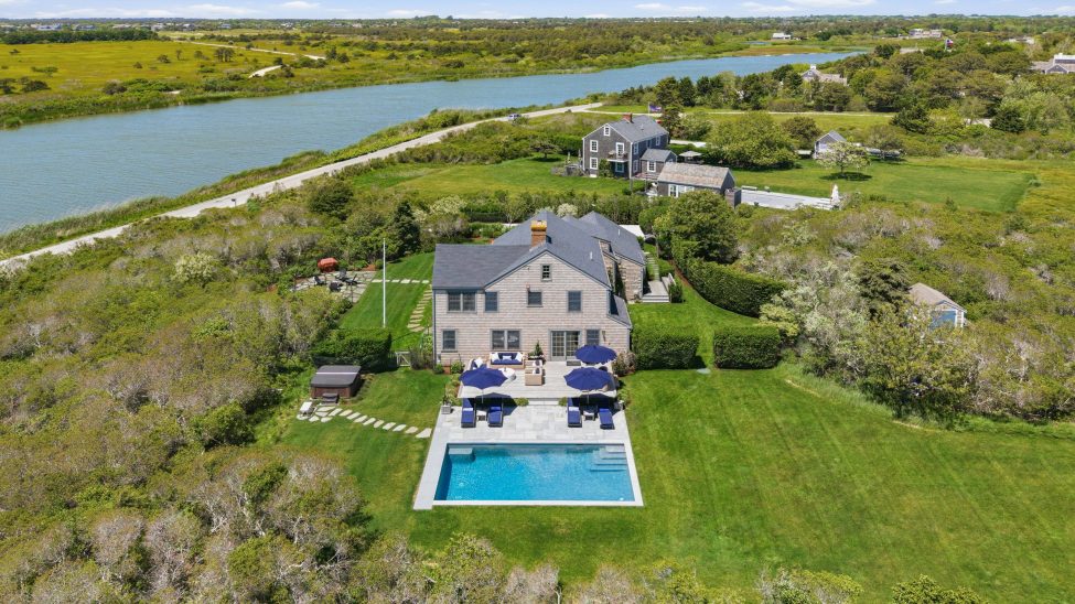                                     142 Miacomet Road Nantucket Rental Image 154
                                
