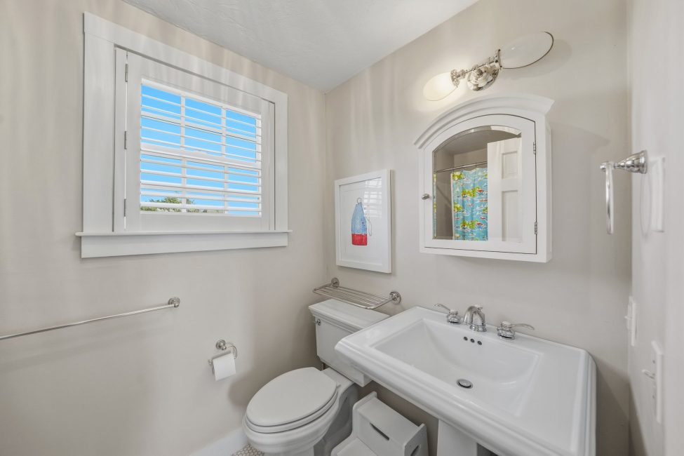                                     142 Miacomet Road Nantucket Rental Image 154
                                