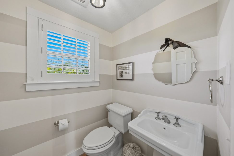                                     142 Miacomet Road Nantucket Rental Image 154
                                
