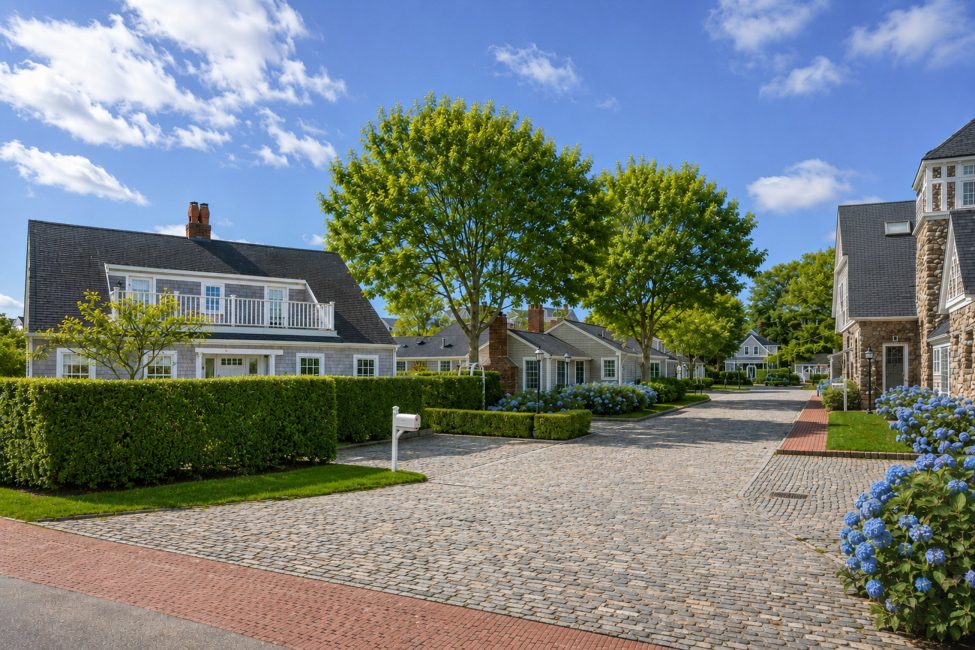                                     4 Stone Barn Way Nantucket Rental Image 36
                                