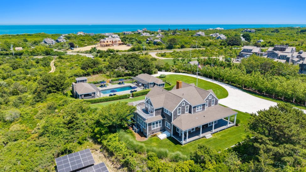                                     30 Eel Point Road Nantucket Rental Image 101
                                