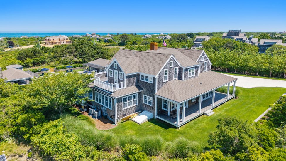                                    30 Eel Point Road Nantucket Rental Image 101
                                