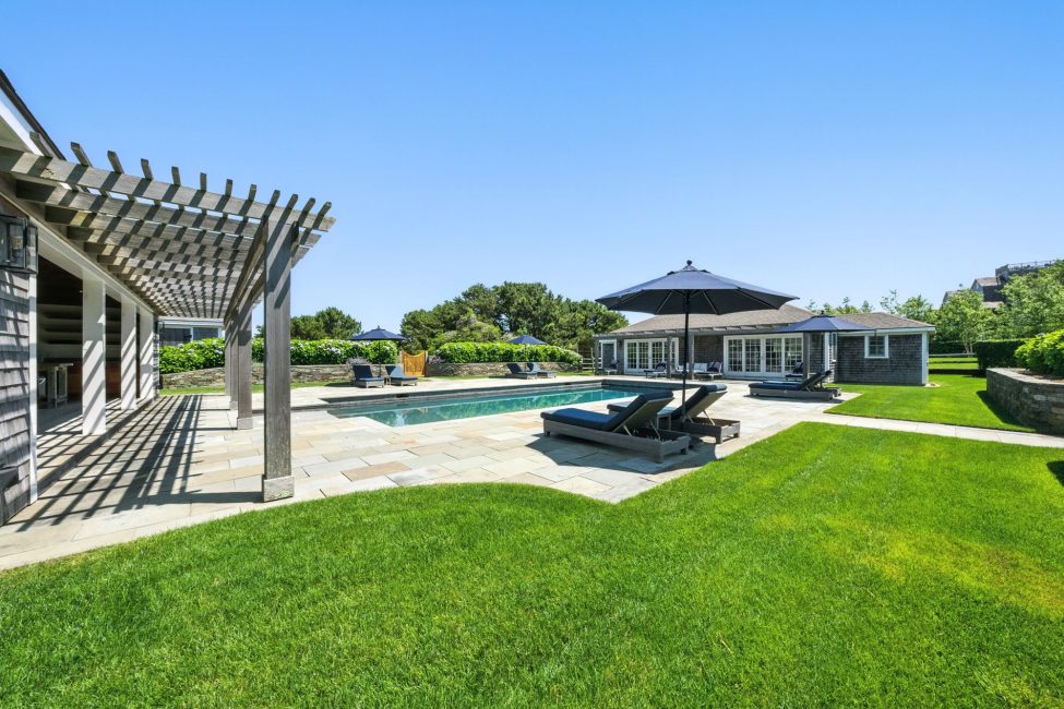                                     30 Eel Point Road Nantucket Rental Image 101
                                
