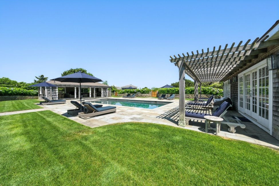                                     30 Eel Point Road Nantucket Rental Image 101
                                