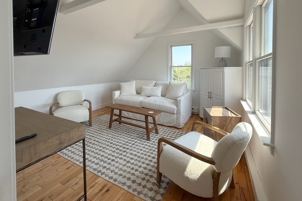                                     4 Berkley Street Nantucket Rental Image 17
                                