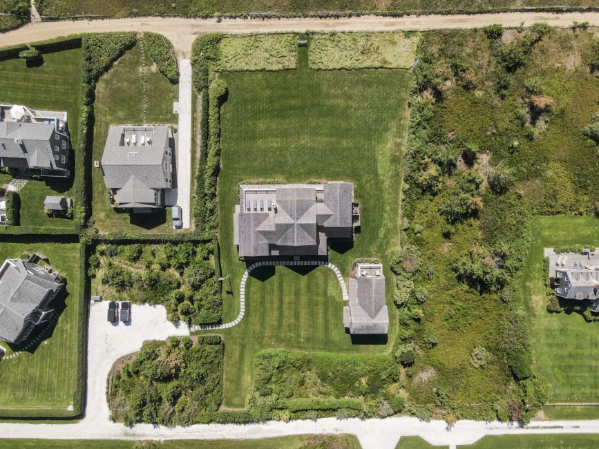                                     2 Marion Avenue Nantucket Rental Image 62
                                