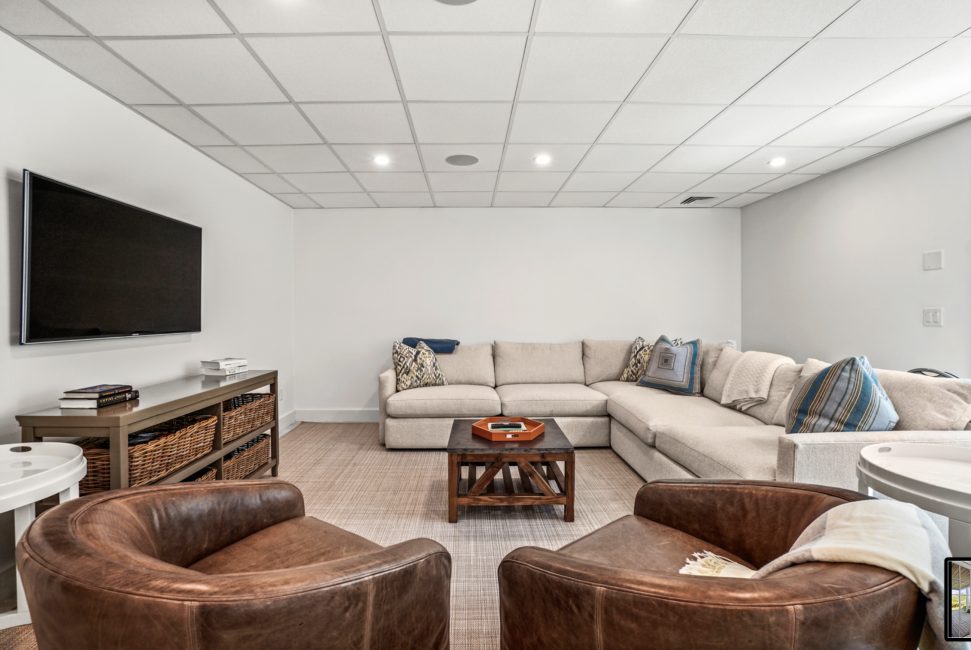                                     2 Marion Avenue Nantucket Rental Image 62
                                