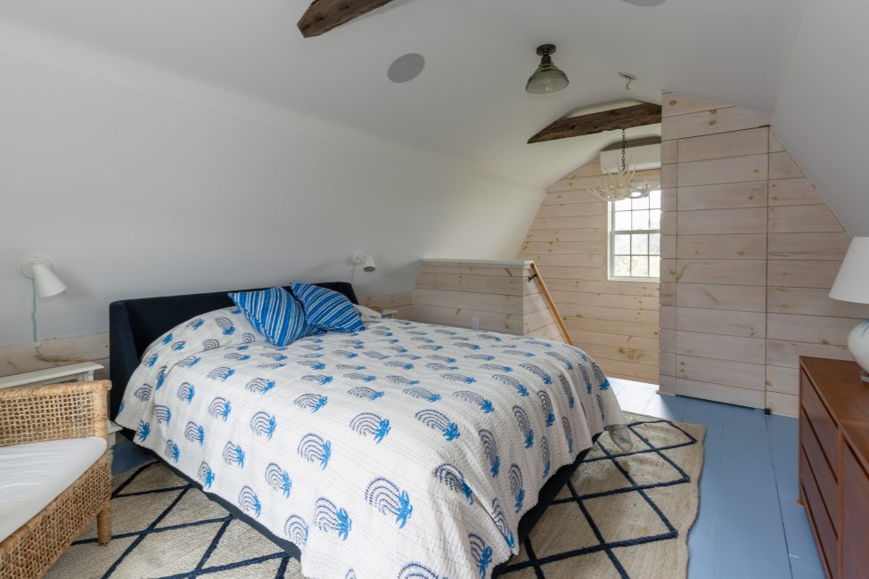                                     33.5 Vesper Lane Nantucket Rental Image 53
                                