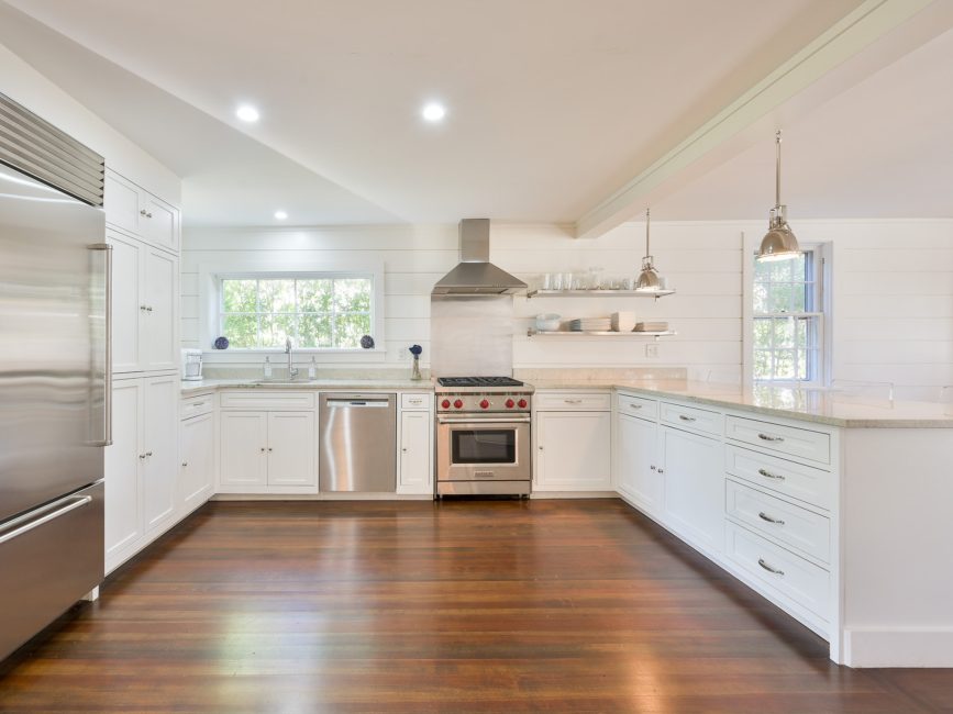                                    74 North Liberty Street  Nantucket Rental Image 32
                                