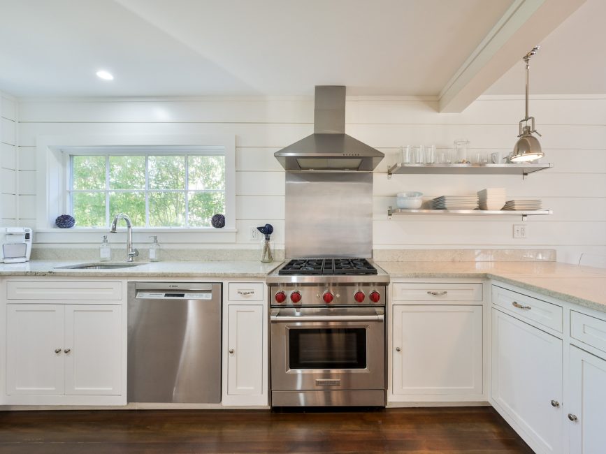                                     74 North Liberty Street  Nantucket Rental Image 32
                                
