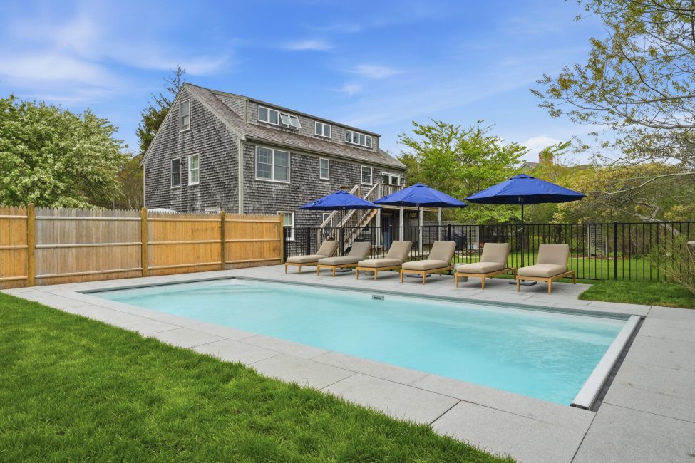                                     8 Heath Lane Nantucket Rental Image 43
                                