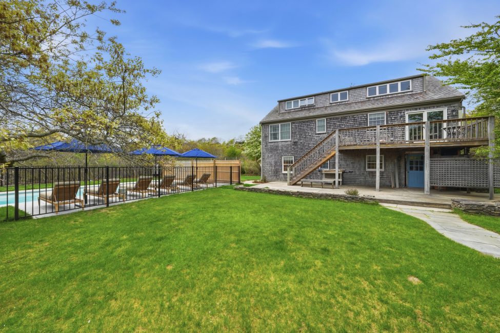                                    8 Heath Lane Nantucket Rental Image 43
                                