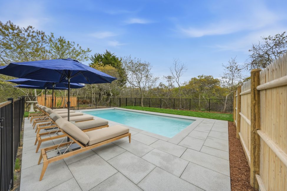                                     8 Heath Lane Nantucket Rental Image 43
                                