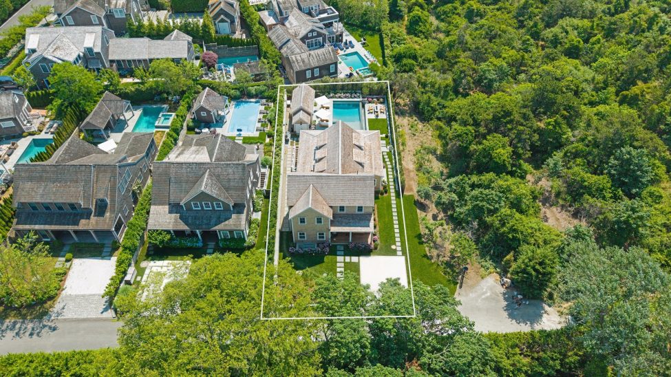                                     8 Red Mill Lane Nantucket Rental Image 39
                                