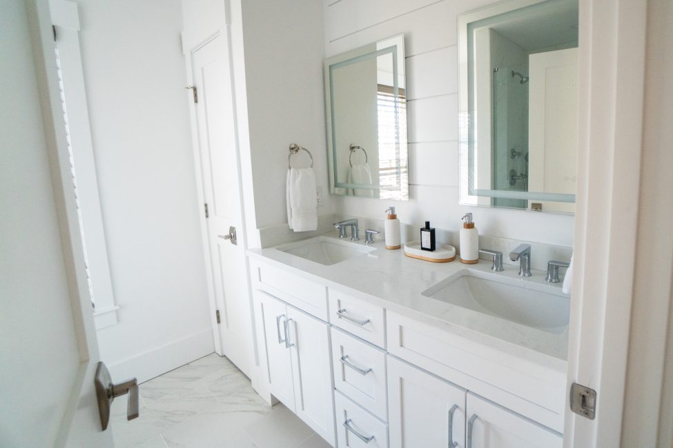                                     19 Honeysuckle Drive Nantucket Rental Image 43
                                