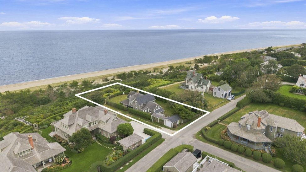                                    13 Baxter Road Nantucket Rental Image 36
                                