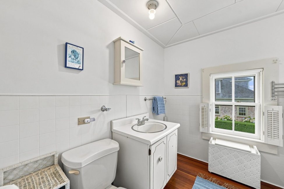                                     13 Baxter Road Nantucket Rental Image 36
                                